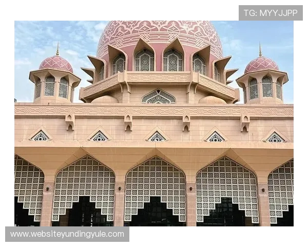 标志性马来西亚云顶大赌场的地理位置和交通连接分析