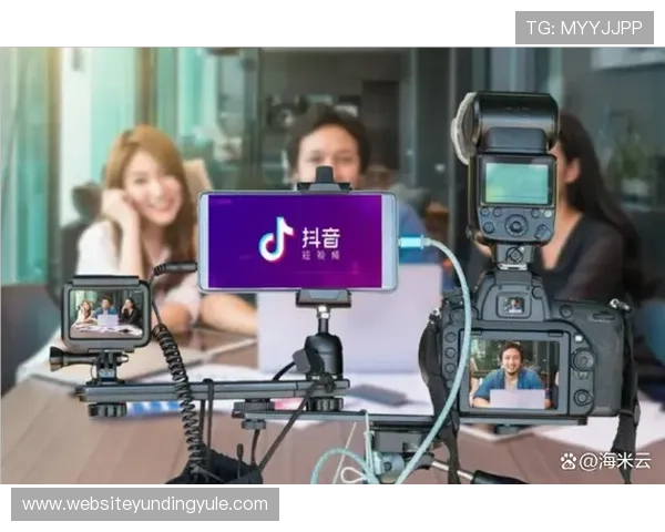 无需注册即可免费下载炸金花app，快速上手轻松开启精彩对战